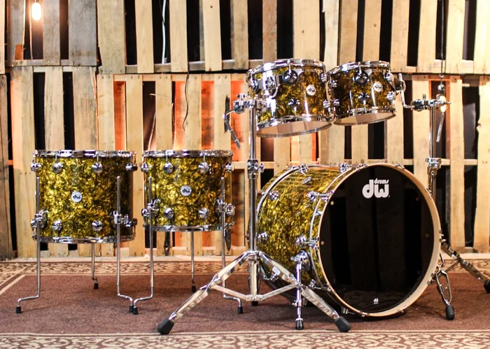 DW Collector’s Maple SSC Gold Abalone Drum Set – 22,10,12,14,16 – SO#1382089