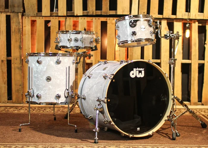DW Collector’s Standard Maple Classic Marine Drum Set – 22,12,16 – SO#1312428