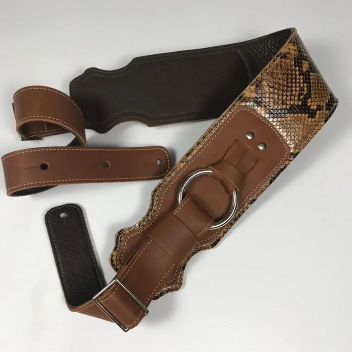 Franklin 3.5″ Snake Skin Cognac Leather Ring Bass Guitar Strap