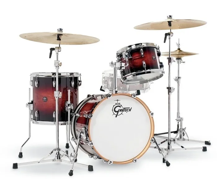 Gretsch Renown Maple 22 ” 4pc Shell Pack in Cherry Burst