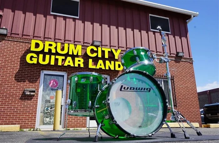 Ludwig USA Green Vistalite 3pc FAB Shell Pack | 13″, 16″, 22″