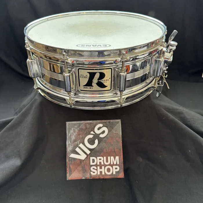 Rogers Dyna-sonic 5×14 5-Line Snare Drum Chrome Over Brass, Big R logo, 1970s
