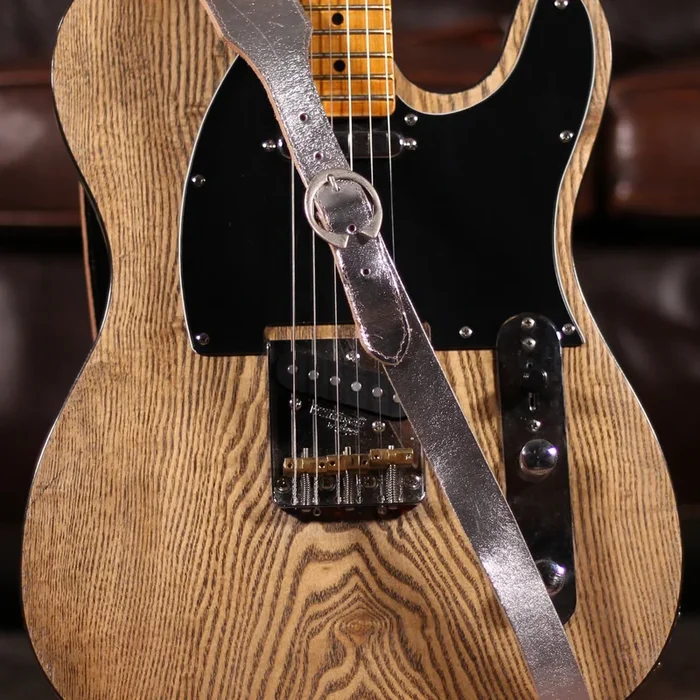 Stones Deluxe Buckles Leather Strap Silv