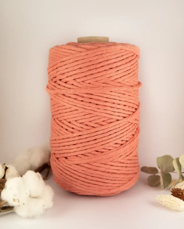 Strawberry ‘n’ Cream cotton string, 1 kg