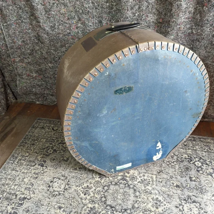 Vintage Spaulding Russell Fibre Case for a 22 ” Bass Drum