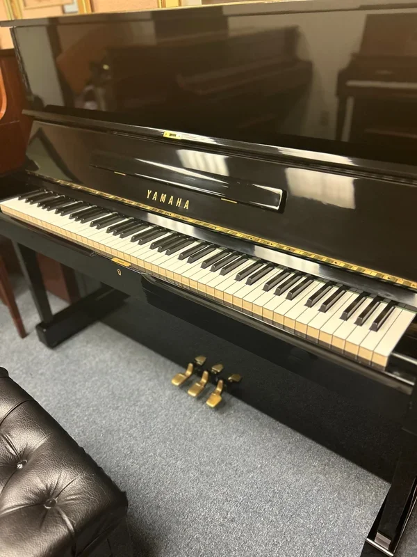 Yamaha Studio Upright Piano-Model U1-High Gloss Ebony Polish